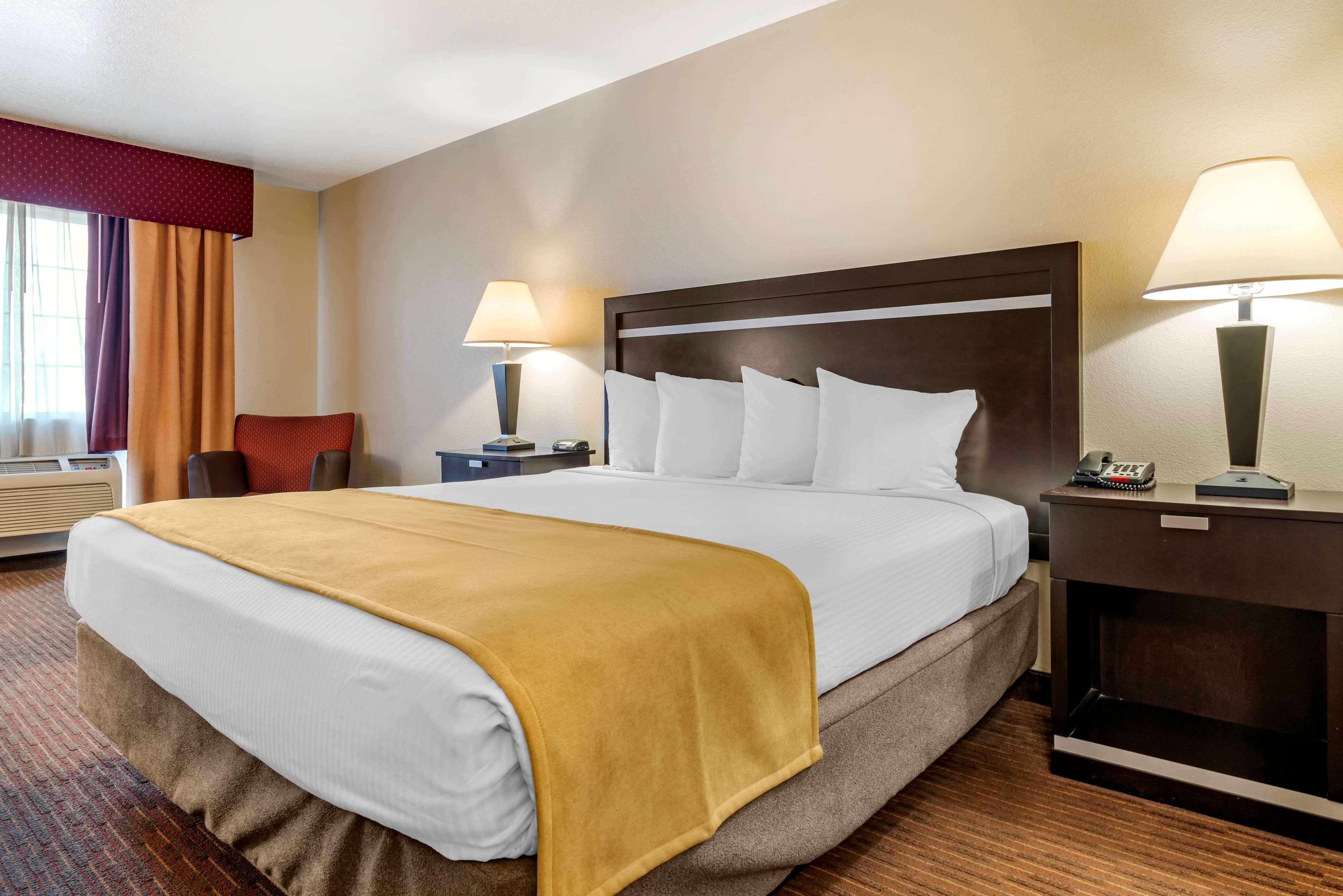 Best Western Luxury Inn Tracy Exterior foto